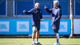 Titular do Grêmio preocupa comissão técnica e pode ser desfalque por mais jogos