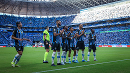 Vidente joga as cartas e dá a real sobre resultado de Athletico-PR x Grêmio