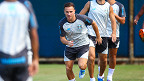 Arthur corre o risco de não atuar mais com a camisa do Grêmio; entenda