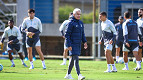 Jovem da base pode ser novidade no time do Grêmio contra o Flamengo