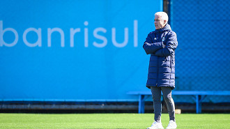A nova dúvida do técnico Luis Castro para a próxima rodada do Brasileirão