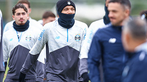 Grêmio recusa oferta e define valor para vender Viery Grêmio recusa oferta e define valor para vender Viery