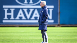 Dirigente bate o martelo e crava futuro de Luís Castro no Grêmio após derrot para o Corinthians Dirigente bate o martelo e crava futuro de Luís Castro no Grêmio após derrot para o Corinthians