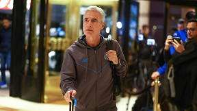 Não desisto nunca, diz Luís Castro sobre pedir demissão do Grêmio Não desisto nunca, diz Luís Castro sobre pedir demissão do Grêmio