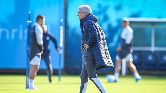Grêmio negocia dois amistosos durante a intertemporada Grêmio negocia dois amistosos durante a intertemporada