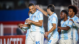 Carlos Vinícius sai ou fica? Veja o que diz o Grêmio Carlos Vinícius sai ou fica? Veja o que diz o Grêmio