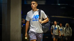 Pai de Monsalve defende meia após afastamento do Grêmio e faz forte desabafo