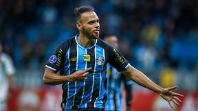 Grêmio avalia futuro de Braithwaite e outros cinco jogadores para 2027