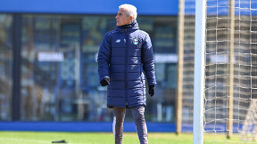 Grêmio muda rotina antes do GreNal 453 e adota medidas para blindar elenco Grêmio muda rotina antes do GreNal 453 e adota medidas para blindar elenco