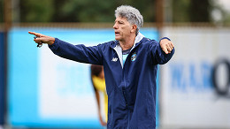 Renato detona trabalho de Luís Castro no grêmio