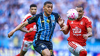 Grêmio tenta recuperar Carlos Vinícius, que vive seca de gols na reta final do Brasileirão