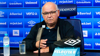 Presidente gremista esclareceu as mudanças na estrutura do clube. (Foto: Lucas Uebel / Grêmio FBPA)
